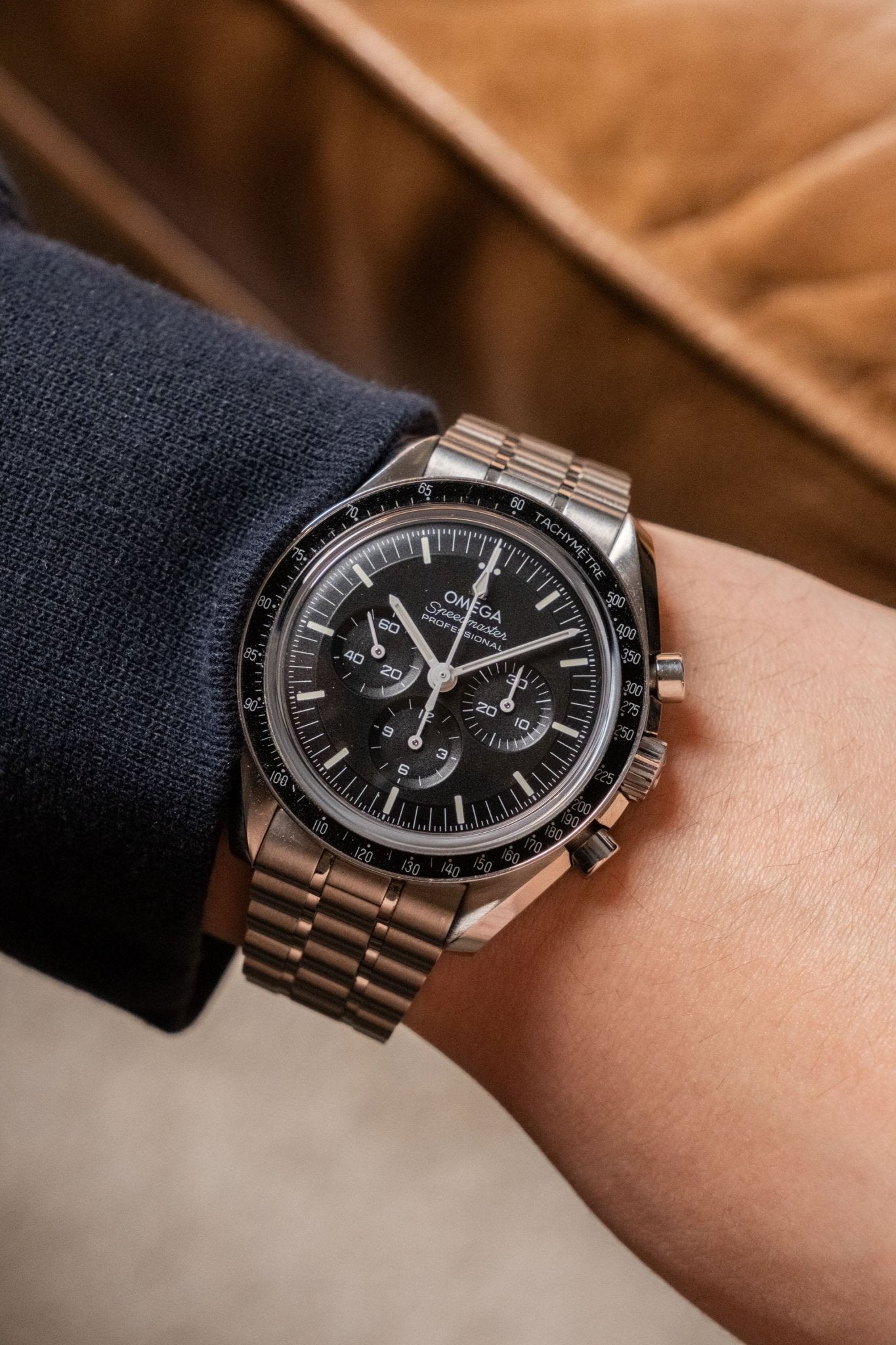 2021 OMEGA Speedmaster Professional “Moonwatch” Sapphire Sandwich 310.30.42.50.01.002 Details