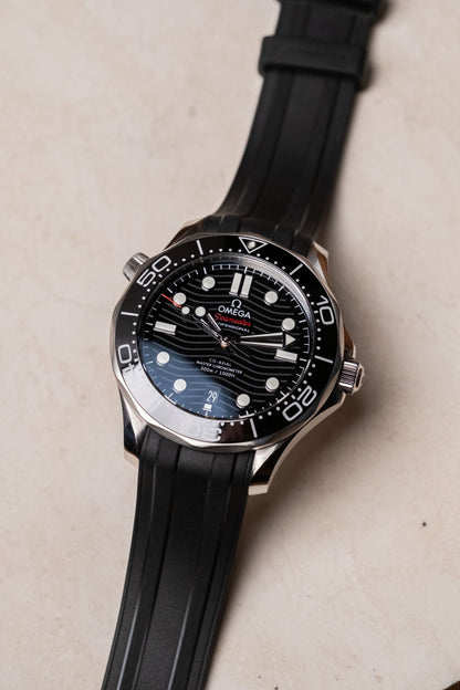 2022 Omega Seamaster Diver 300 M Black Dial Ref. 21032422001001 - Wristory