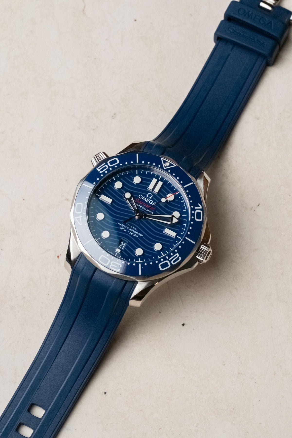 2022 Omega Seamaster Diver 300M Blue Dial on Rubber Ref. 210.32.42.20.03.001 - Wristory