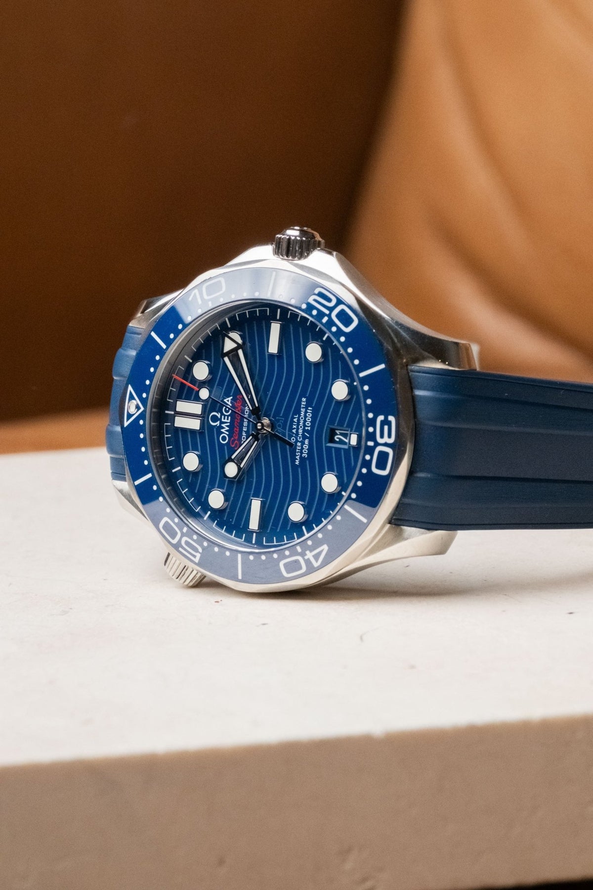 2022 Omega Seamaster Diver 300M Blue Dial on Rubber Ref. 210.32.42.20.03.001 - Wristory