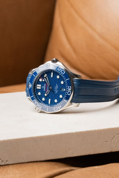 2022 Omega Seamaster Diver 300M Blue Dial on Rubber Ref. 210.32.42.20.03.001 - Wristory