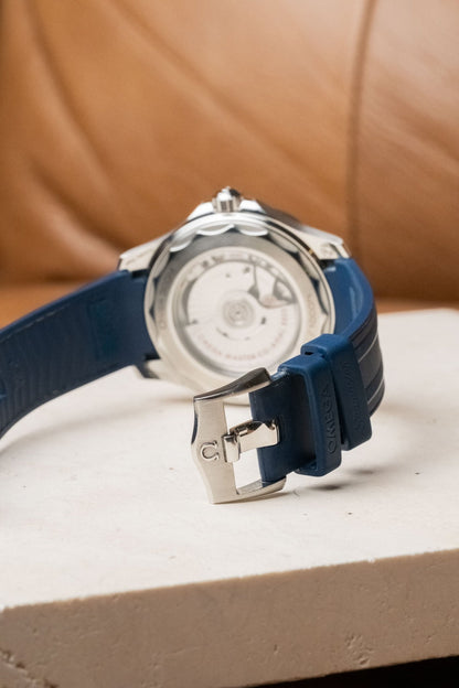 2022 Omega Seamaster Diver 300M Blue Dial on Rubber Ref. 210.32.42.20.03.001 - Wristory