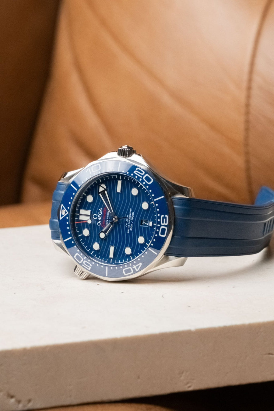 2022 Omega Seamaster Diver 300M Blue Dial on Rubber Ref. 210.32.42.20.03.001 - Wristory