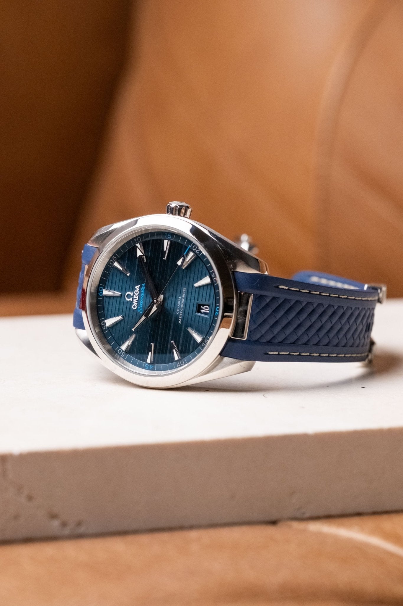 2023 Omega Aqua Terra 220.12.41.21.03.001 - Wristory