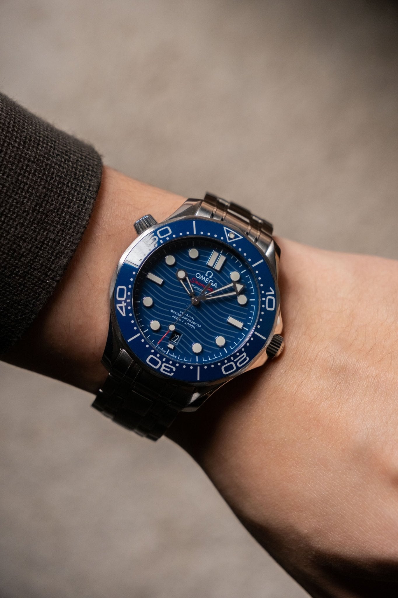 2023 Omega Seamaster Diver 300M Blue Ceramic Dial Ref. 210.30.42.20.03.001 - Wristory