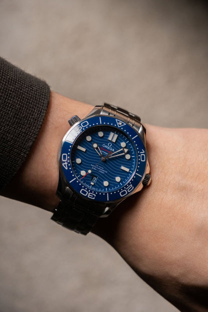2023 Omega Seamaster Diver 300M Blue Ceramic Dial Ref. 210.30.42.20.03.001 - Wristory