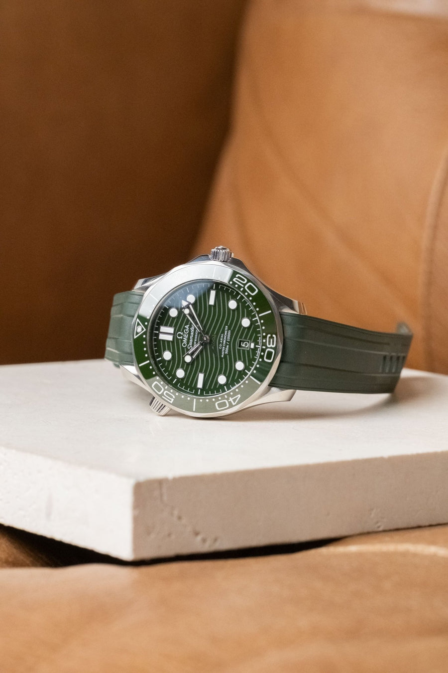 2023 Omega Seamaster Diver 300M Seaweed 210.32.42.20.10.001 - Wristory