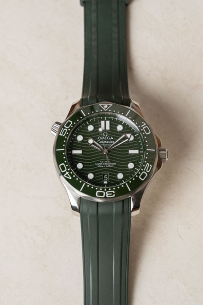 2023 Omega Seamaster Diver 300M Seaweed 210.32.42.20.10.001 - Wristory
