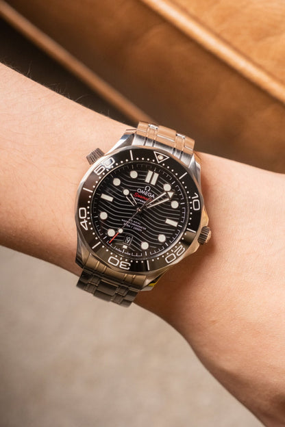 2025 Omega Seamaster Diver 300M 210.30.42.20.01.001 - Wristory