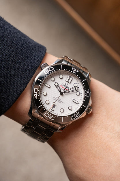 2025 Omega Seamaster Diver 300M 210.32.42.20.04.001 with Omega Rubber Strap - Wristory