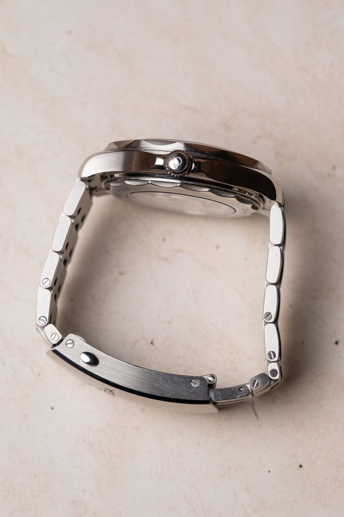 2025 Omega Seamaster Diver 300M 210.32.42.20.04.001 with Omega Rubber Strap - Wristory