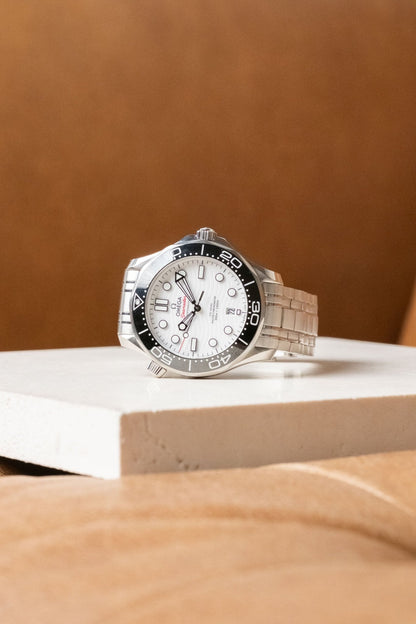 2025 Omega Seamaster Diver 300M with Rubber Strap Ref. 210.30.42.20.04.001 - Wristory