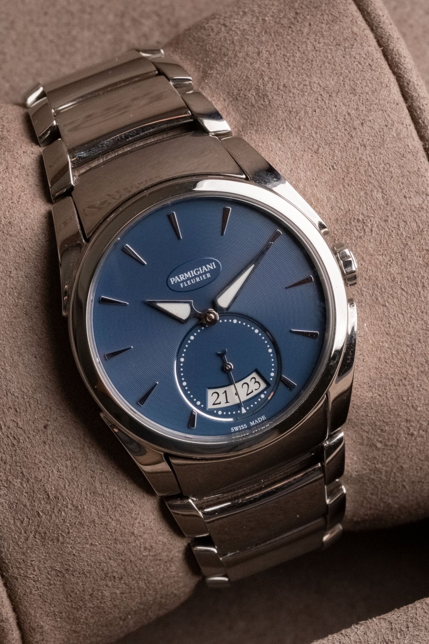 2025 Parmigiani Fleurier Tonda Métropolitaine Blue - Wrist Story Pty Ltd