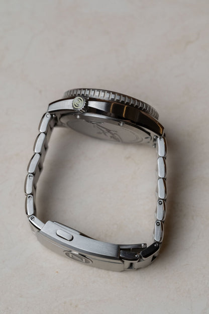 2025 Zelos Mako 300M Falcon Eye case profile side view