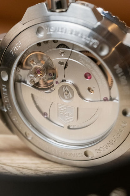 2026 Oris Aquis Date Calibre 400 Blue caseback view