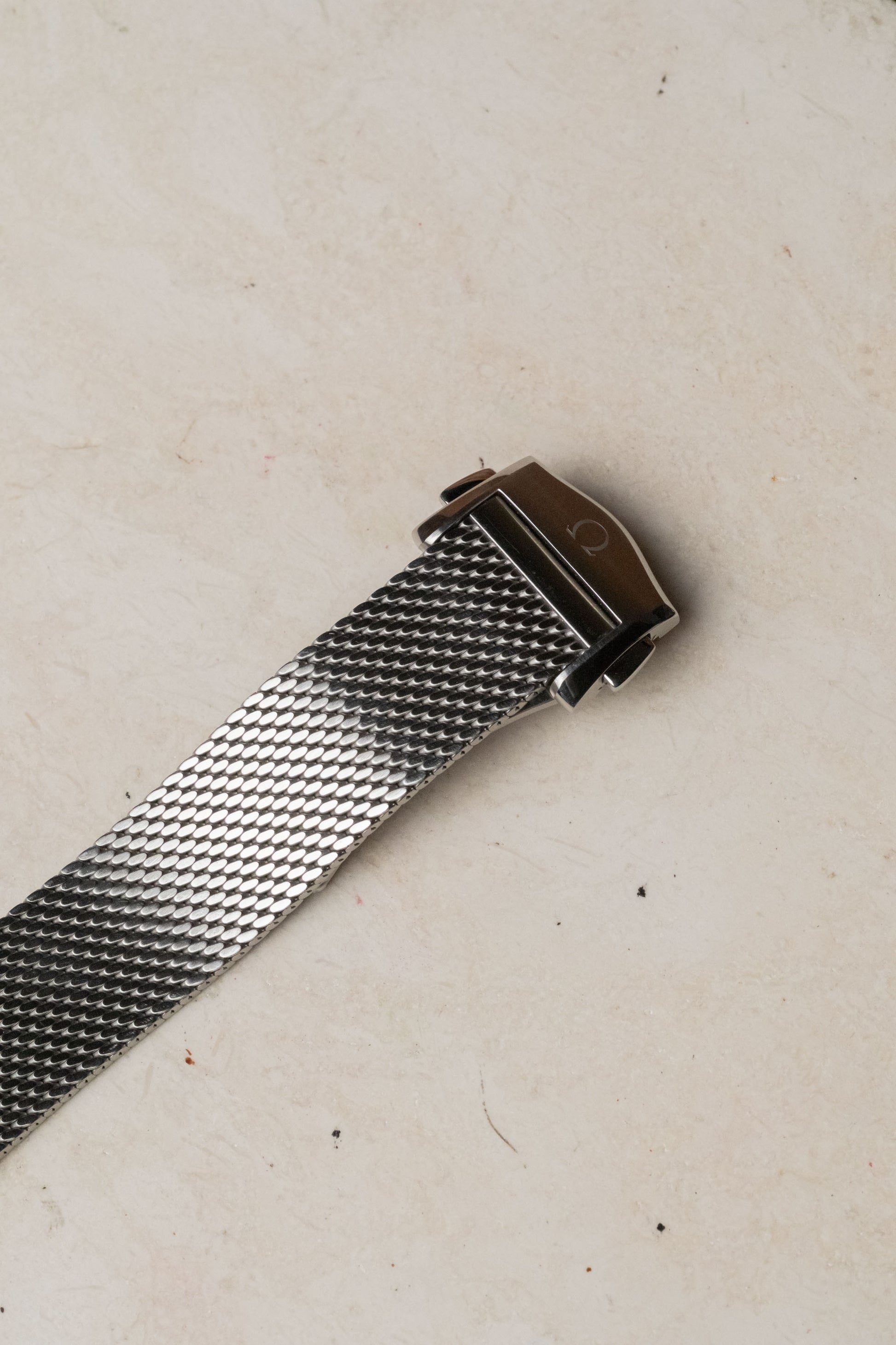 2026 Omega Seamaster Diver 300M James Bond 60th anniversary 210.30.42.20.03.002 — photo 3