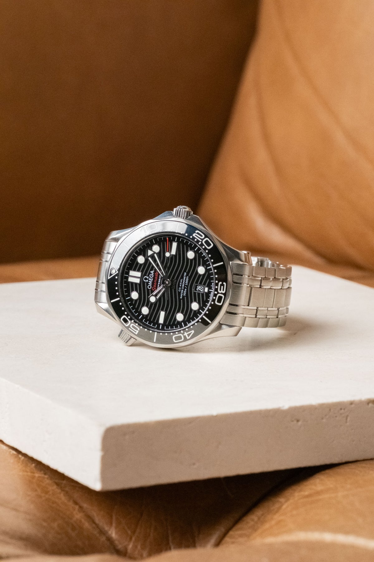 2024 Omega Seamaster Diver 300M Ref. 210.30.42.20.01.001 — photo 15