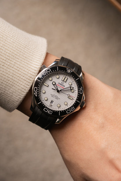 2020 Omega Seamaster Diver 300M 210.32.42.20.04.001 — photo 8