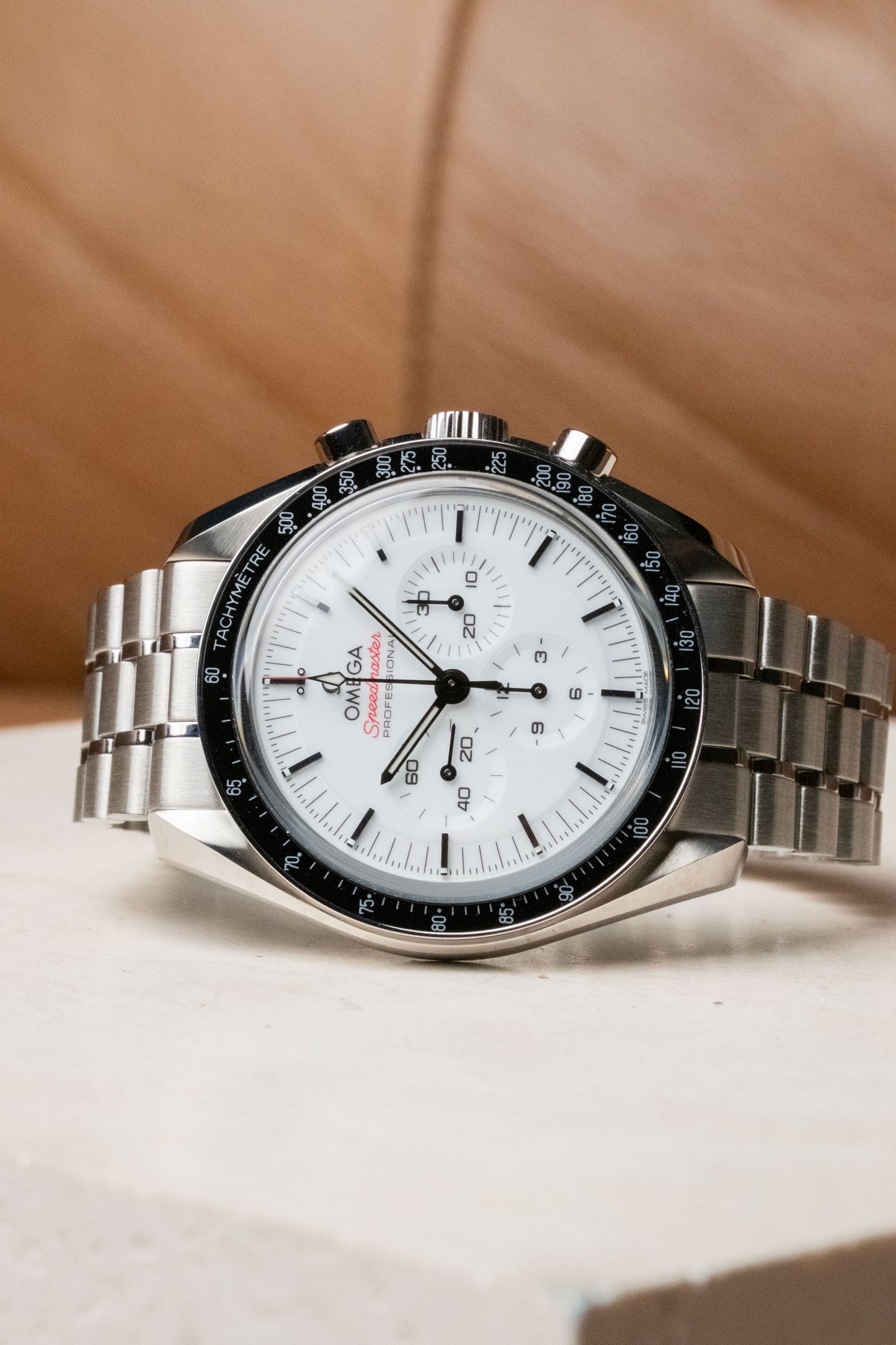 2026 Omega Speedmaster Moonwatch White Dial Ref. 310.30.42.50.04.001 — photo 12