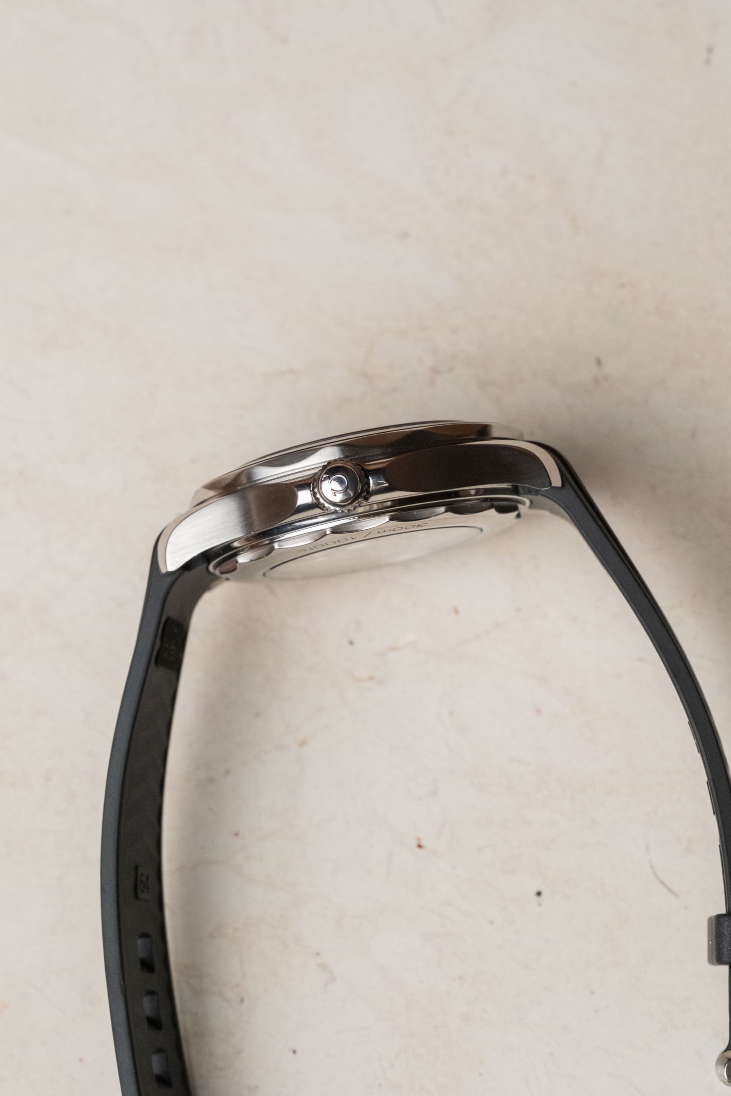 2020 Omega Seamaster Diver 300M 210.30.42.20.01.001 — photo 2