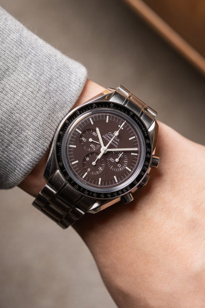 2009 Omega Speedmaster Moonwatch Chocolate Dial 311.30.42.30.13.001 — photo 15