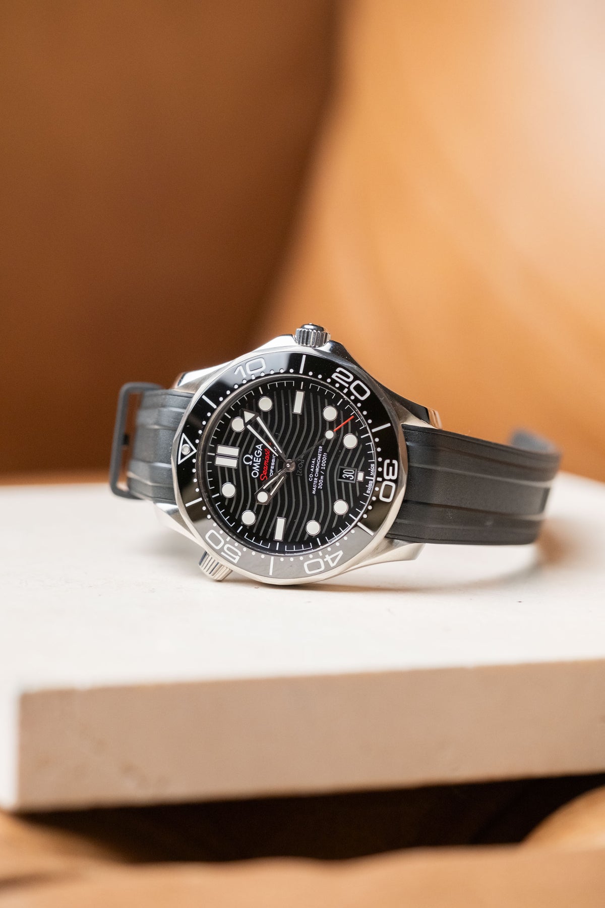 2024 Omega Seamaster Diver 300M 210.32.42.20.01.001 — photo 13