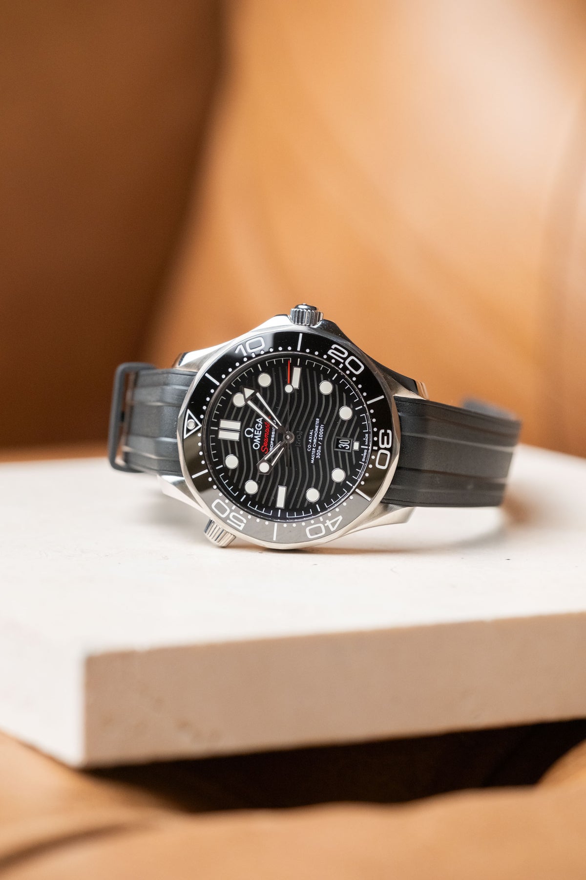2024 Omega Seamaster Diver 300M 210.32.42.20.01.001 — photo 9