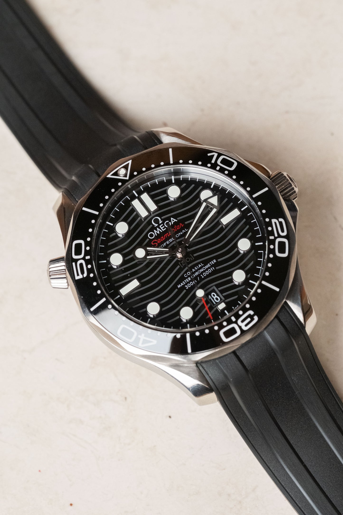 2020 Omega Seamaster Diver 300M 210.30.42.20.01.001 — photo 11