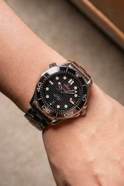 2020 Omega Seamaster Diver 300M 210.30.42.20.01.001 — photo 9