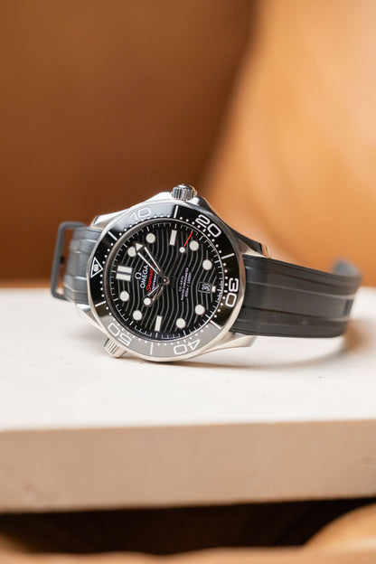 2024 Omega Seamaster Diver 300M 210.32.42.20.01.001 — photo 1