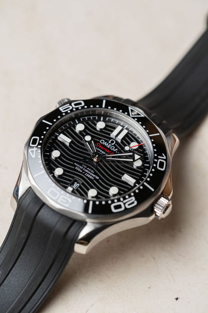 2024 Omega Seamaster Diver 300M 210.32.42.20.01.001 — photo 11