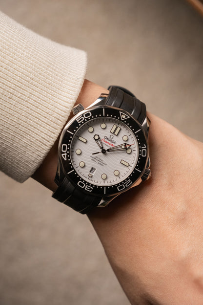 2020 Omega Seamaster Diver 300M 210.32.42.20.04.001 — photo 2