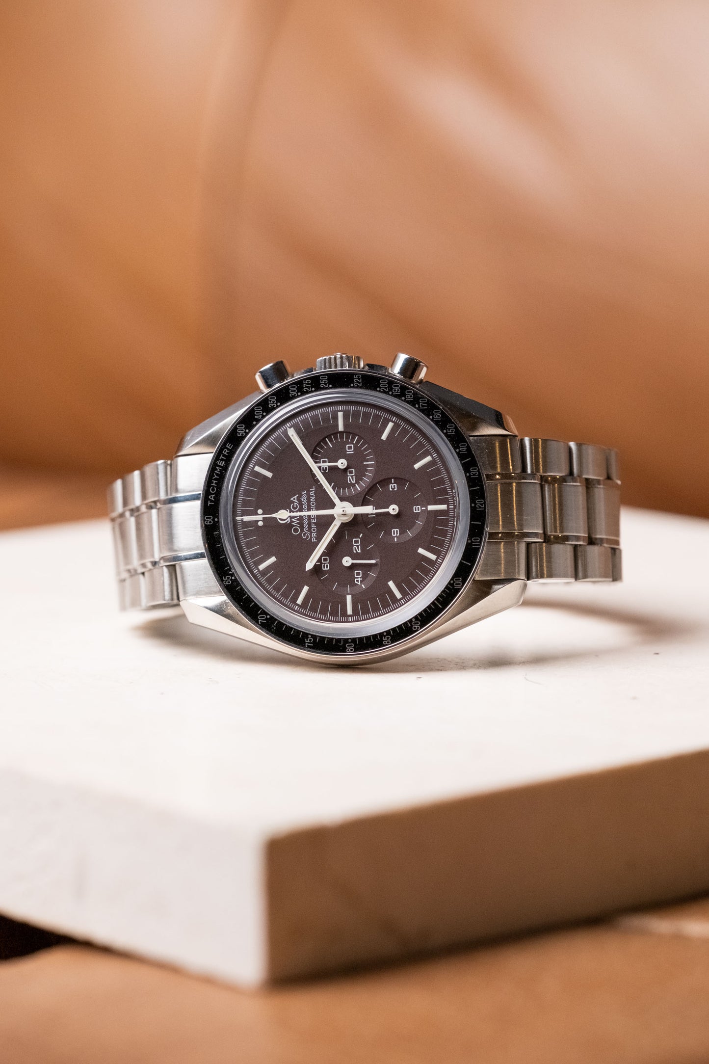 2009 Omega Speedmaster Moonwatch Chocolate Dial 311.30.42.30.13.001 — photo 1