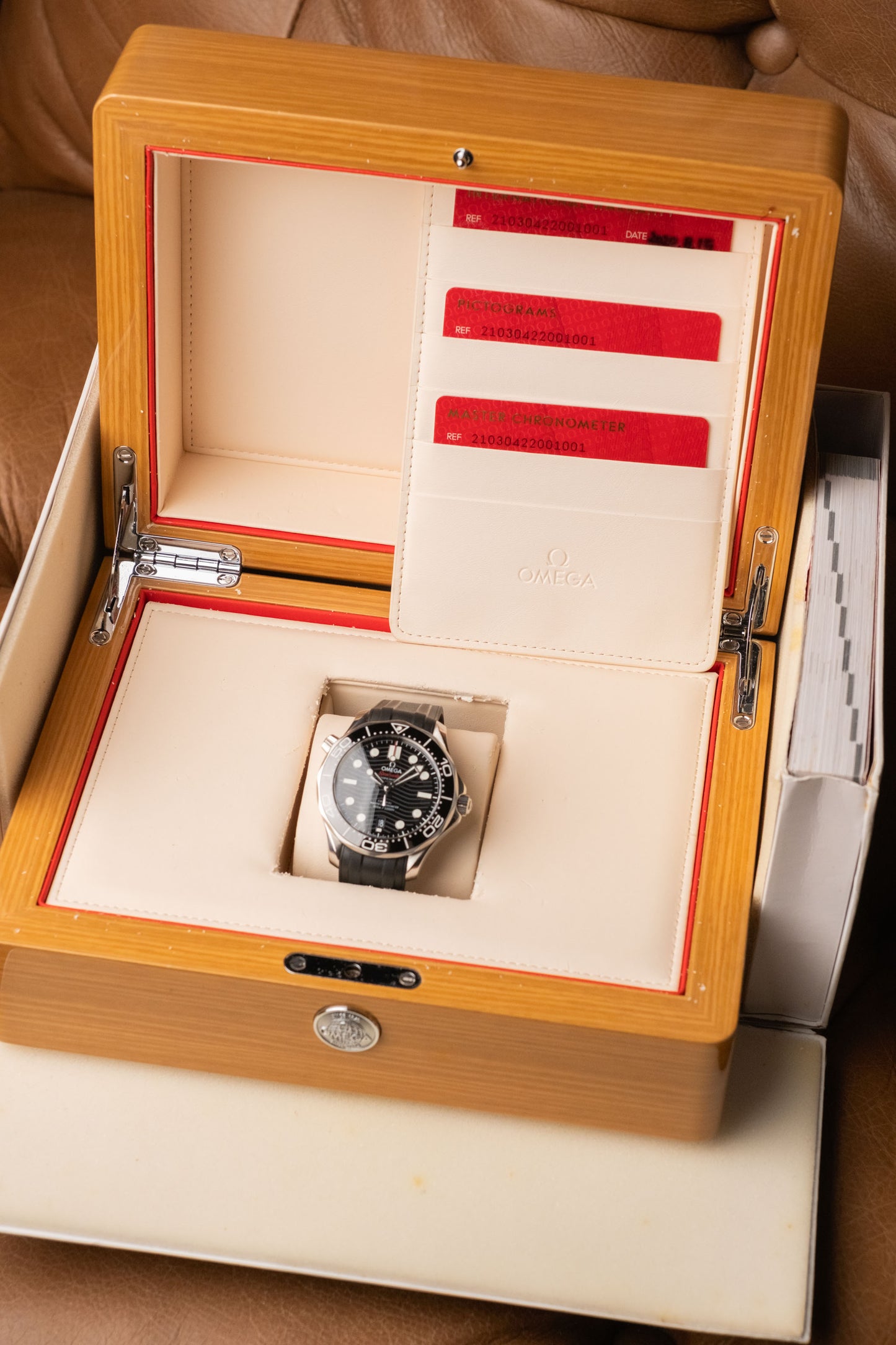 2020 Omega Seamaster Diver 300M 210.30.42.20.01.001 — photo 15