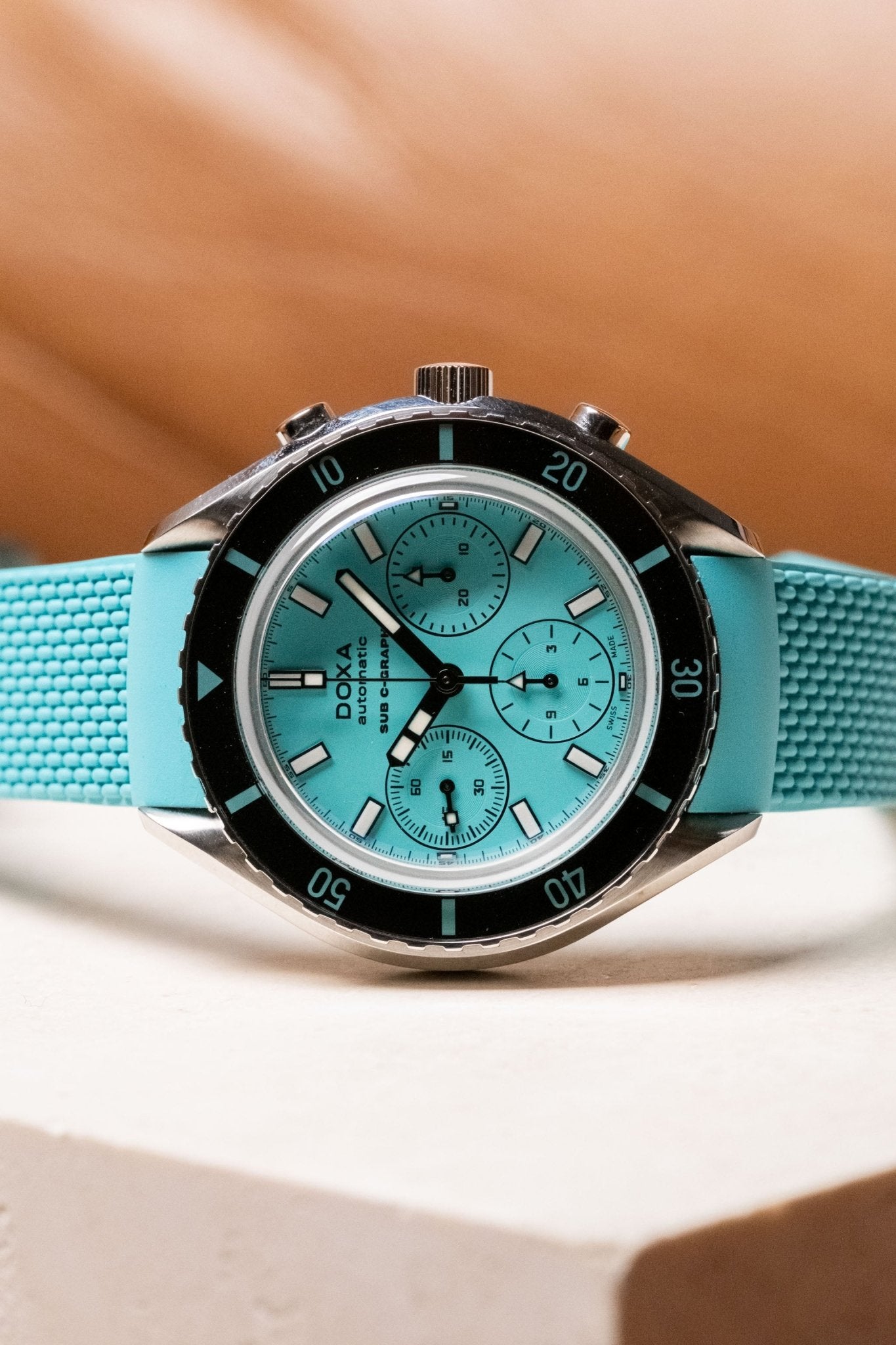 DOXA Sub 200 C-Graph Aquamarine/ Tiffany Blue Mint 45mm Full Set 798.010.241.25 dial detail close-up