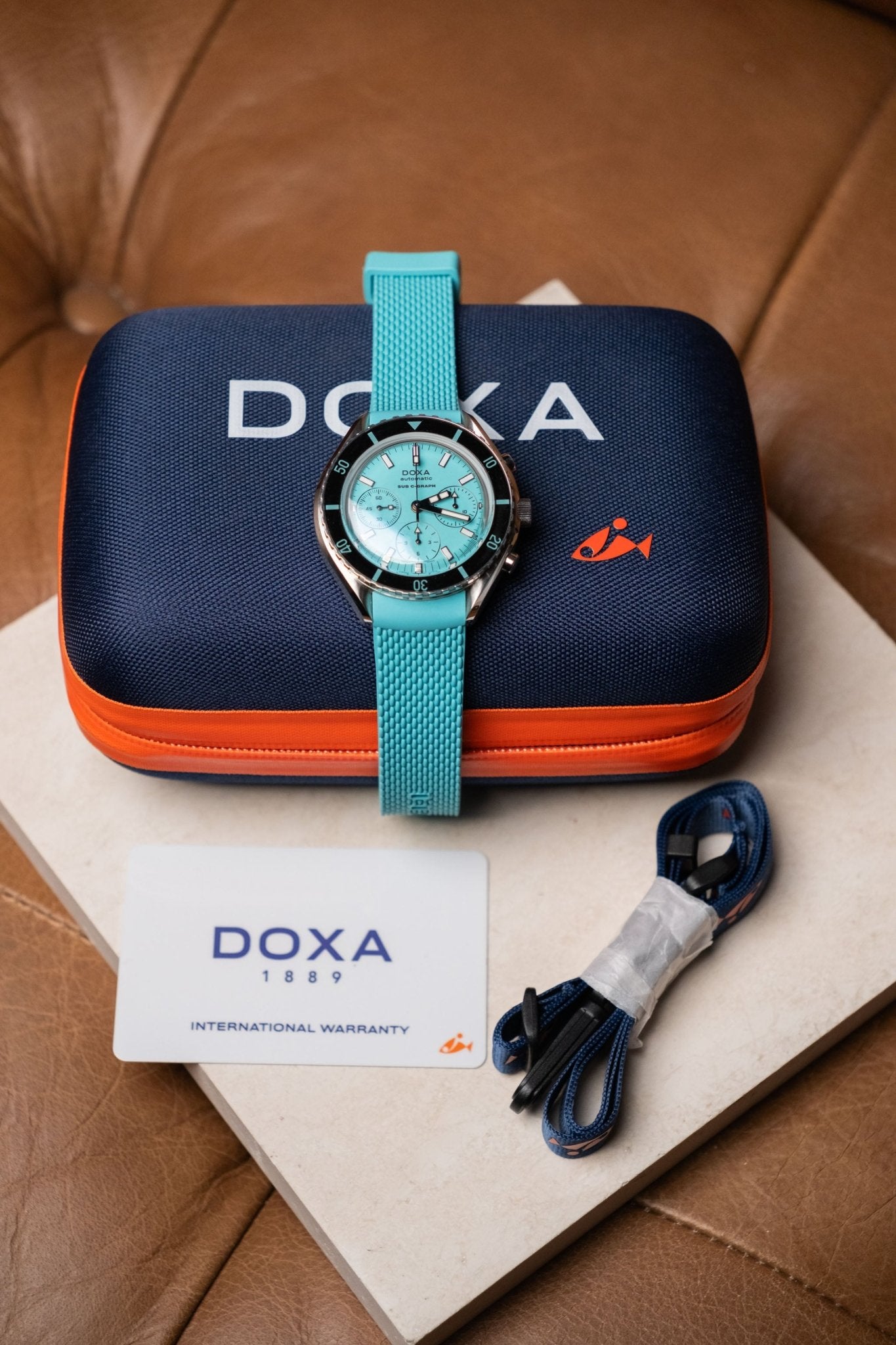 DOXA Sub 200 C-Graph Aquamarine/ Tiffany Blue Mint 45mm Full Set 798.010.241.25 full set box and papers