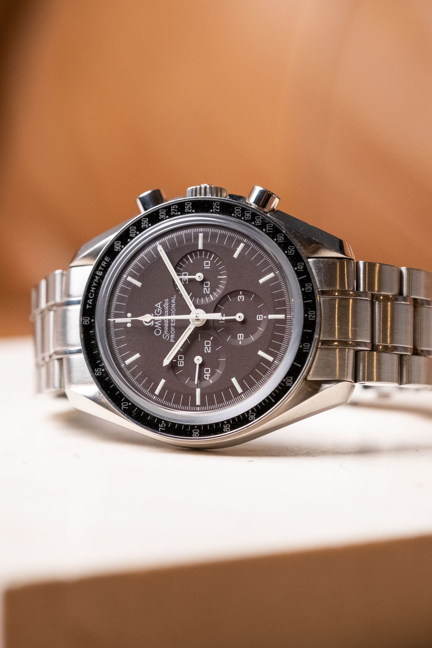 2009 Omega Speedmaster Moonwatch Chocolate Dial 311.30.42.30.13.001 — photo 12