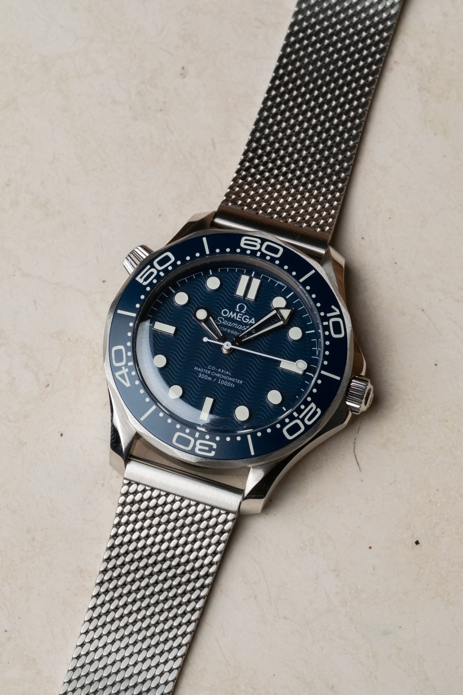 2026 Omega Seamaster Diver 300M James Bond 60th anniversary 210.30.42.20.03.002 — photo 17