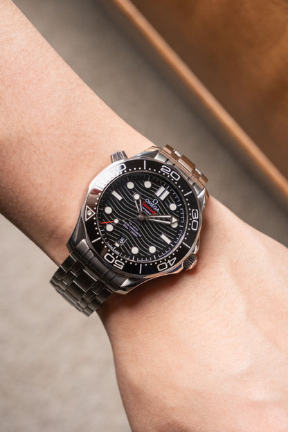 2023 Omega Seamaster Diver 300M Ref. 210.30.42.20.01.001 — photo 16