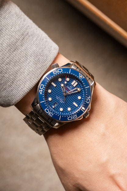 2024 Omega Seamaster Diver 300M Blue Dial Ref. 210.32.42.20.03.001 — photo 12