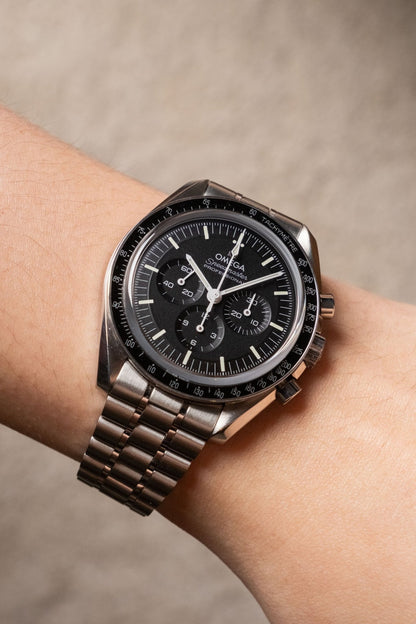 Omega Speedmaster Moonwatch 310.30.42.50.01.002 - Wristory