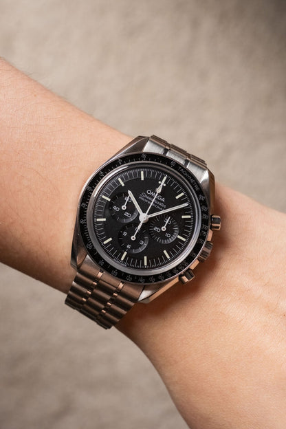 Omega Speedmaster Moonwatch 310.30.42.50.01.002 - Wristory