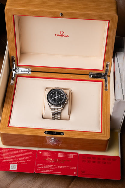 Omega Speedmaster Moonwatch 310.30.42.50.01.002 - Wristory